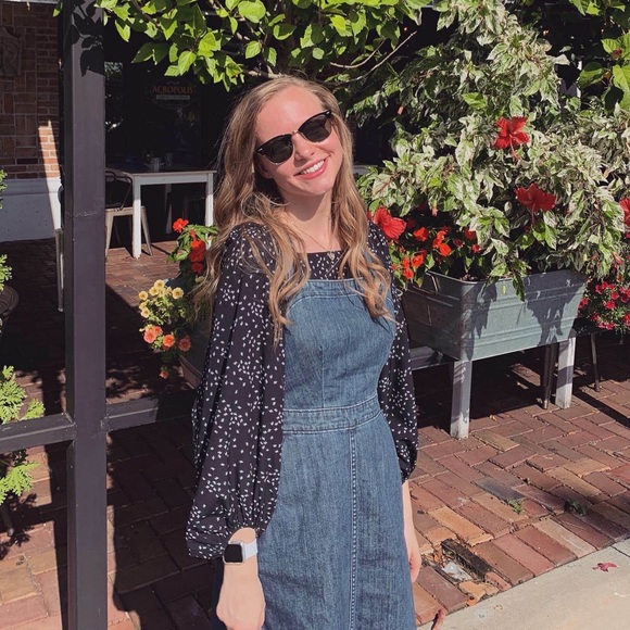 Meet your Posher, Julz - Picture 1 of 1